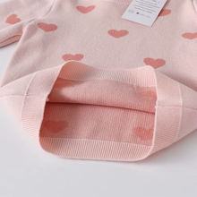 Cargar imagen en el visor de la galería, Sueter Vikita Tejido rosado con corazones - 81005
