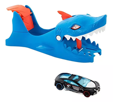 Cargar imagen en el visor de la galería, Vehículo Hot Wheels Lanzador Tiburon - 117460
