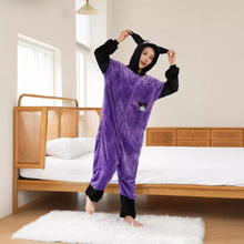 Cargar imagen en el visor de la galería, Pijama Enteriza Kuromi - 116984
