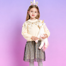 Cargar imagen en el visor de la galería, Vestido Vikita Top Sueter beige estrellas manga larga Falda tul negra y dorada -81030
