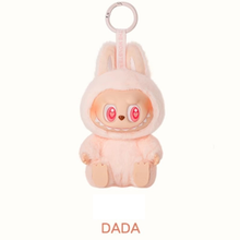 Cargar imagen en el visor de la galería, Peluche LaBubu Sorpresa Colección "Have a Seat"- 116936
