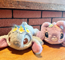 Cargar imagen en el visor de la galería, Peluche Stitch acostado 20cm - 117006
