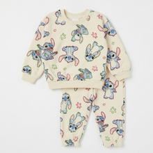 Cargar imagen en el visor de la galería, Conjunto Stitch Sueter y Jogger - 117498

